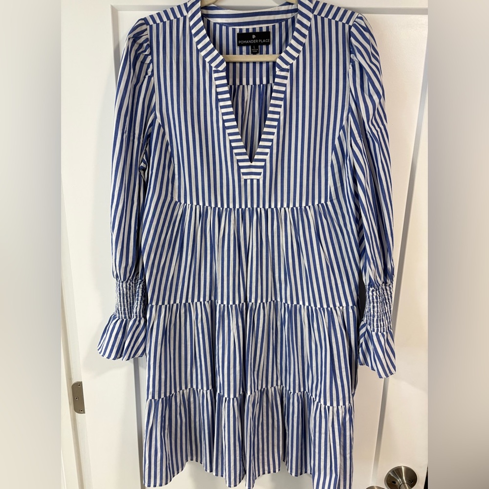 Tuckernuck POMANDER PLACE
Blue and White Stripe Cotton Poplin Kenzo Dress